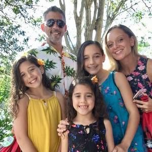 Meet your Posher, Joy